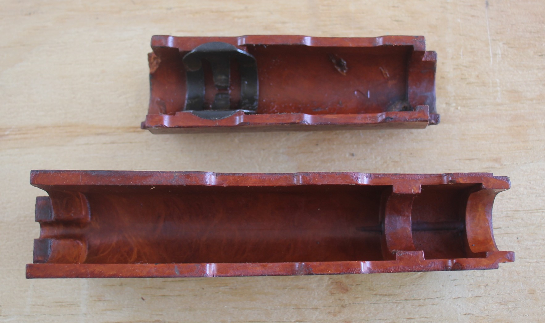 Bulgarian AK-47 Red Bakelite Upper Lower Hand Guard set AK47 - Image 5
